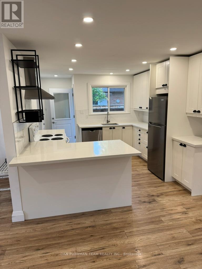 744 Hillcrest Road, Pickering, Ontario  L1W 2P4 - Photo 8 - E12474903