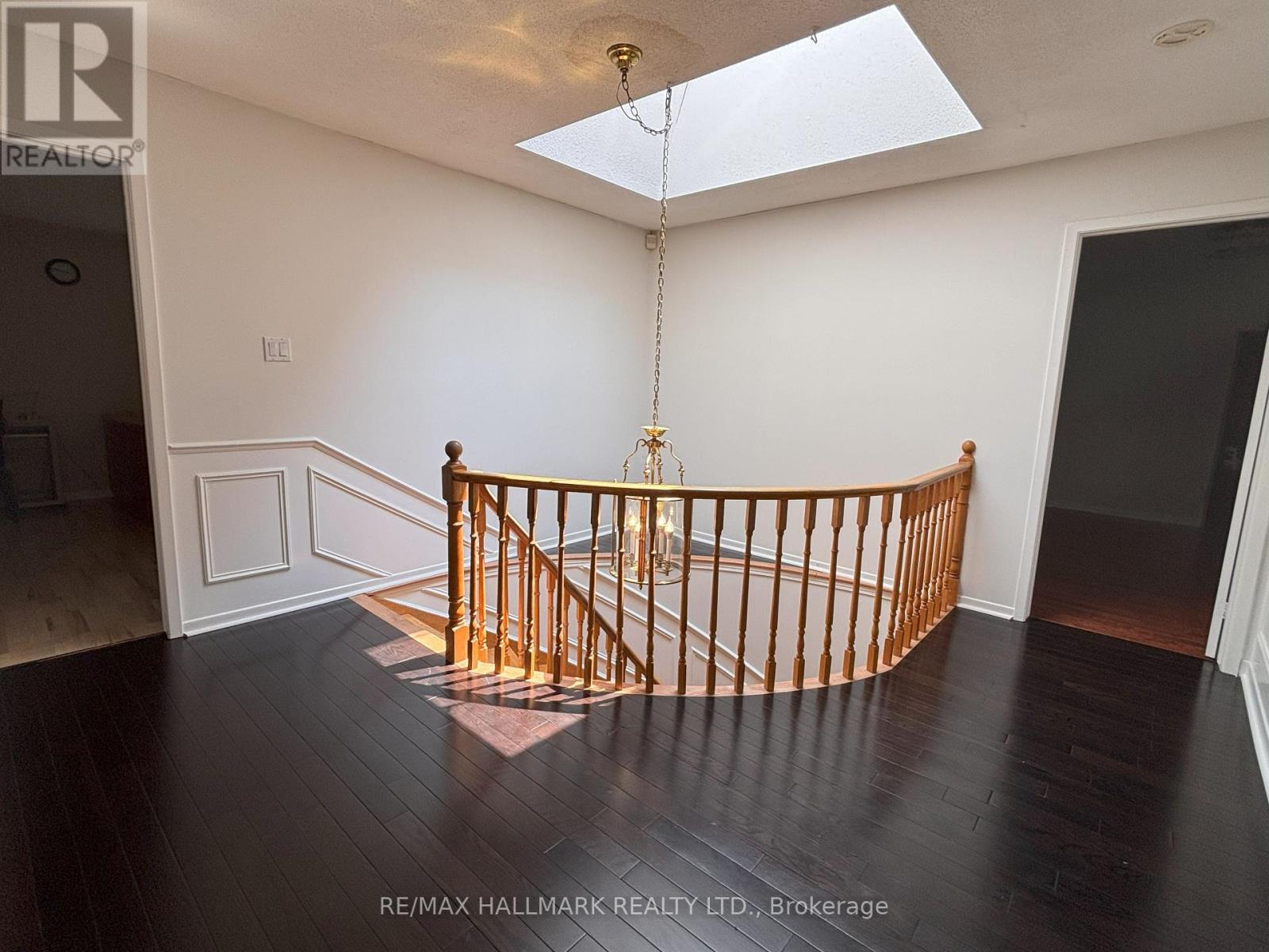 82 Windermere Crescent S, Richmond Hill, Ontario  L4C 6Y9 - Photo 10 - N12406993