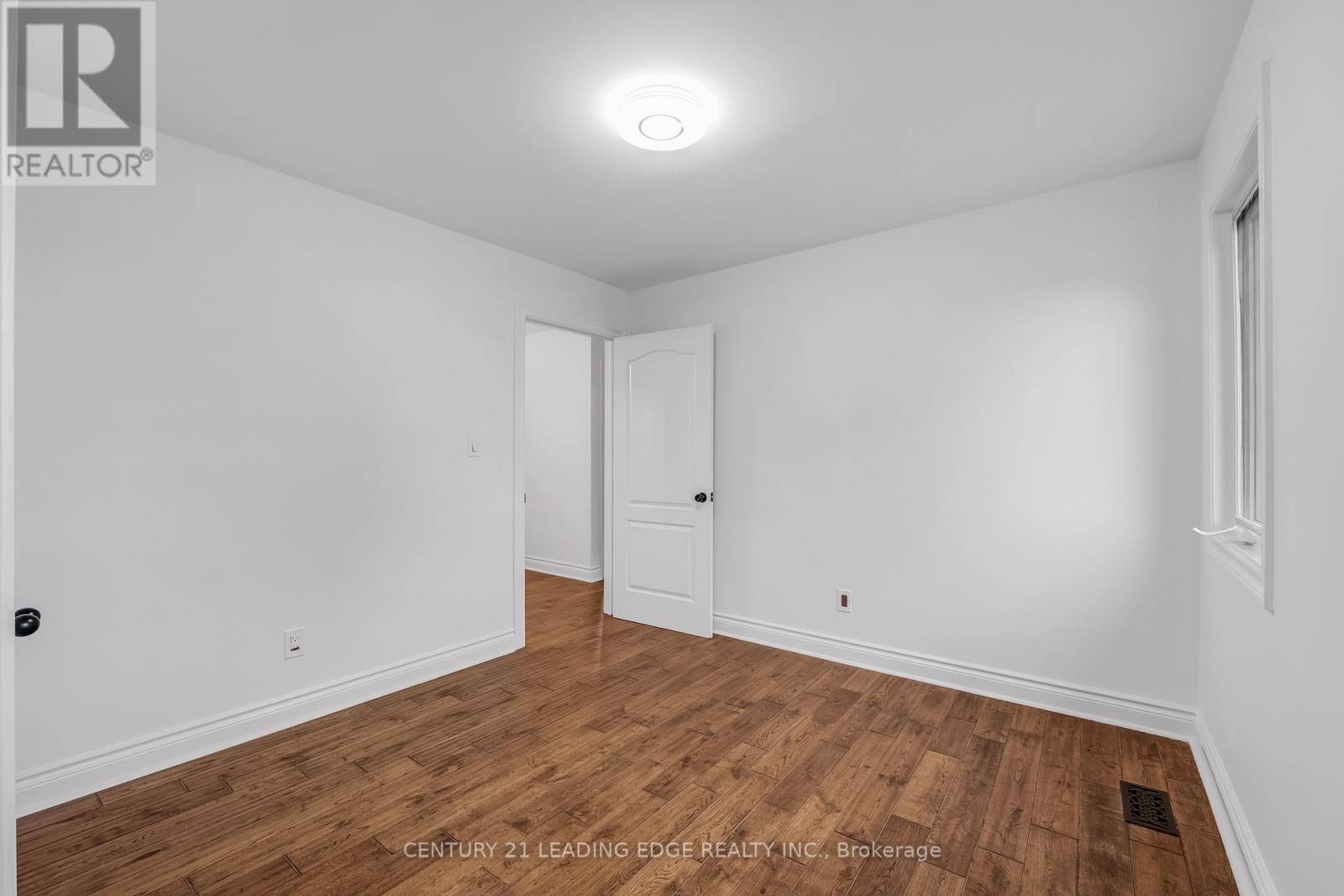 34 Mitchell Avenue, Whitchurch-Stouffville, Ontario  L4A 7X3 - Photo 32 - N12474921
