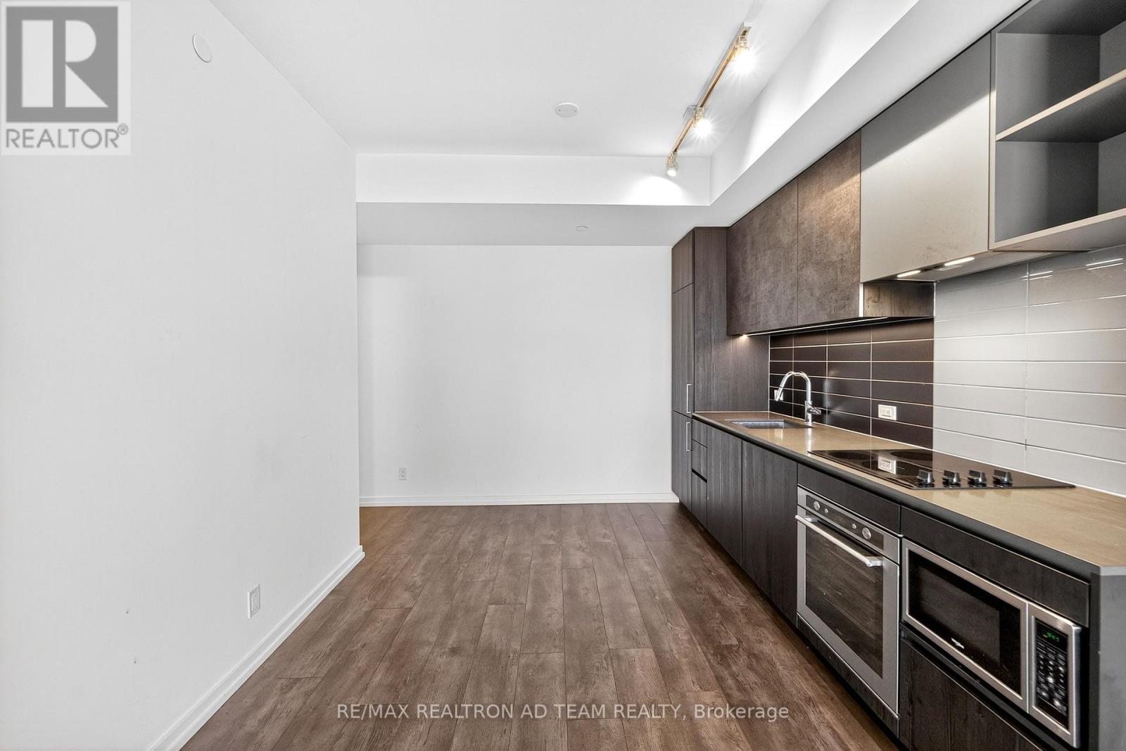 1901 - 1000 Portage Parkway, Vaughan, Ontario  L4K 0L1 - Photo 18 - N12474934