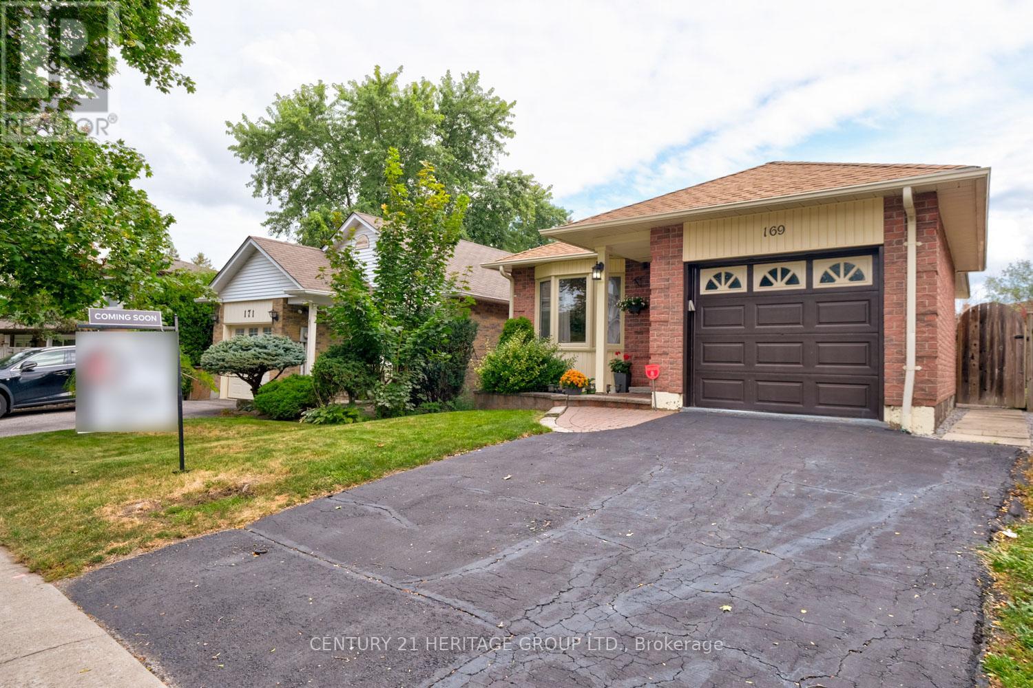 169 SPRUCE STREET, Aurora, Ontario