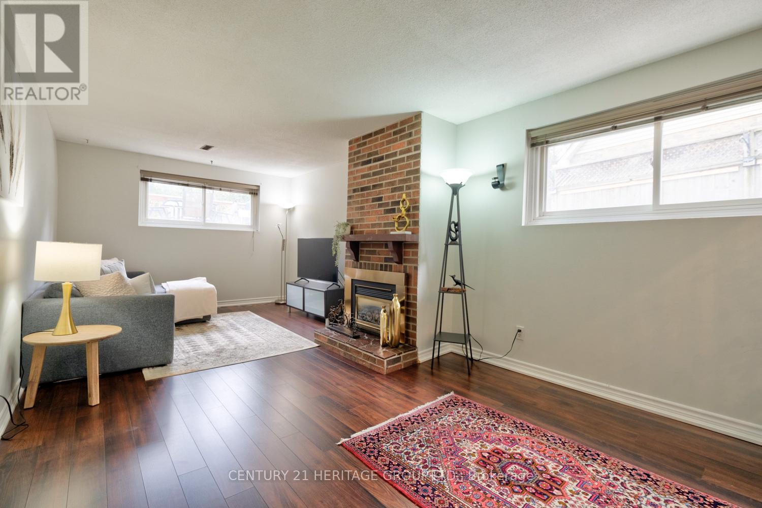 169 Spruce Street, Aurora, Ontario  L4G 3R7 - Photo 8 - N12474946