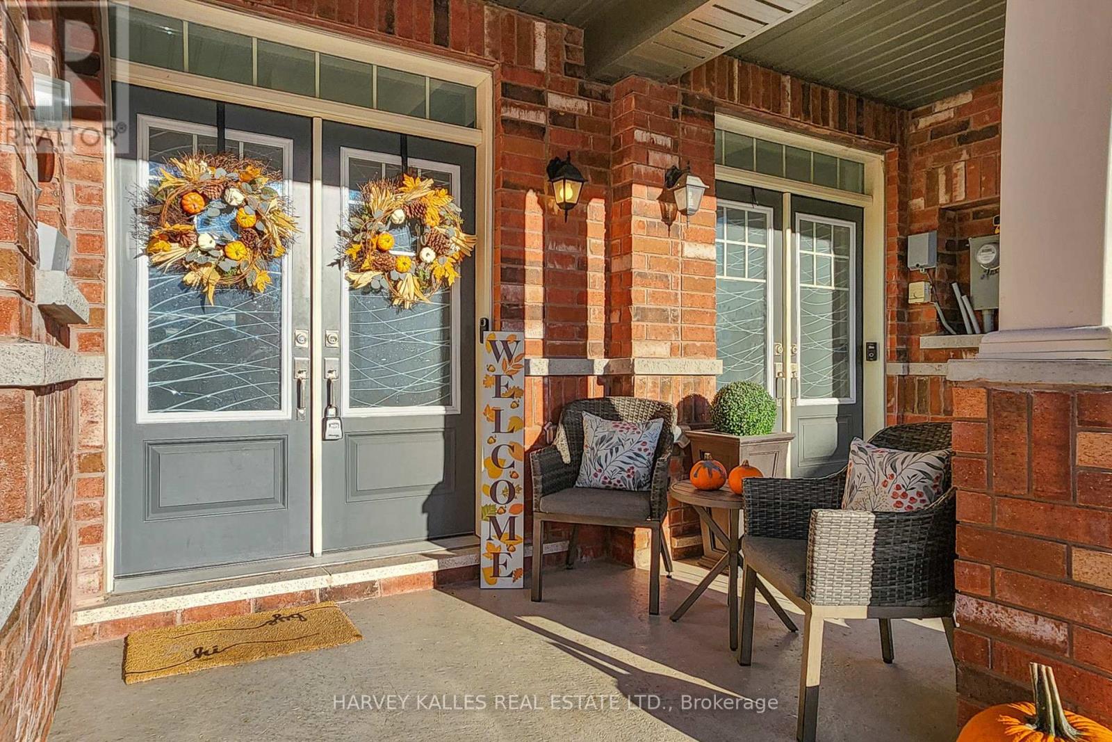 41 Selby Crescent, Bradford West Gwillimbury, Ontario  L3Z 0V3 - Photo 4 - N12474968