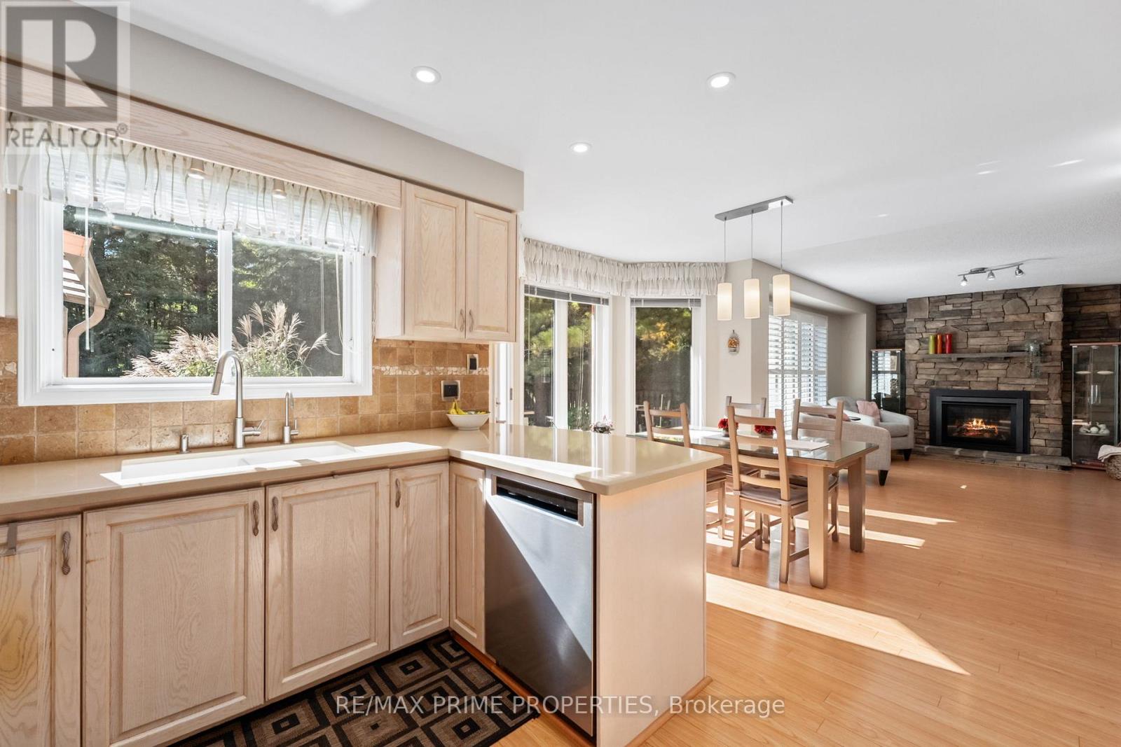 9 Valentini Avenue, East Gwillimbury, Ontario  L9N 1H9 - Photo 13 - N12474969