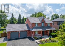 9 VALENTINI AVENUE, East Gwillimbury, Ontario