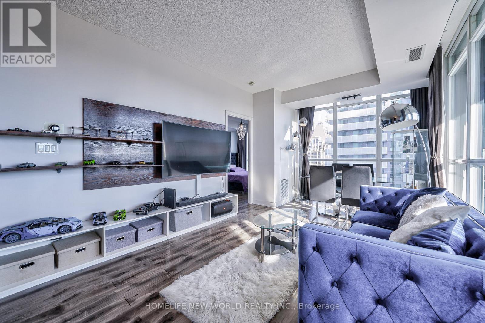 2402 - 4070 Confederation Parkway, Mississauga, Ontario  L5B 0E9 - Photo 16 - W12474918