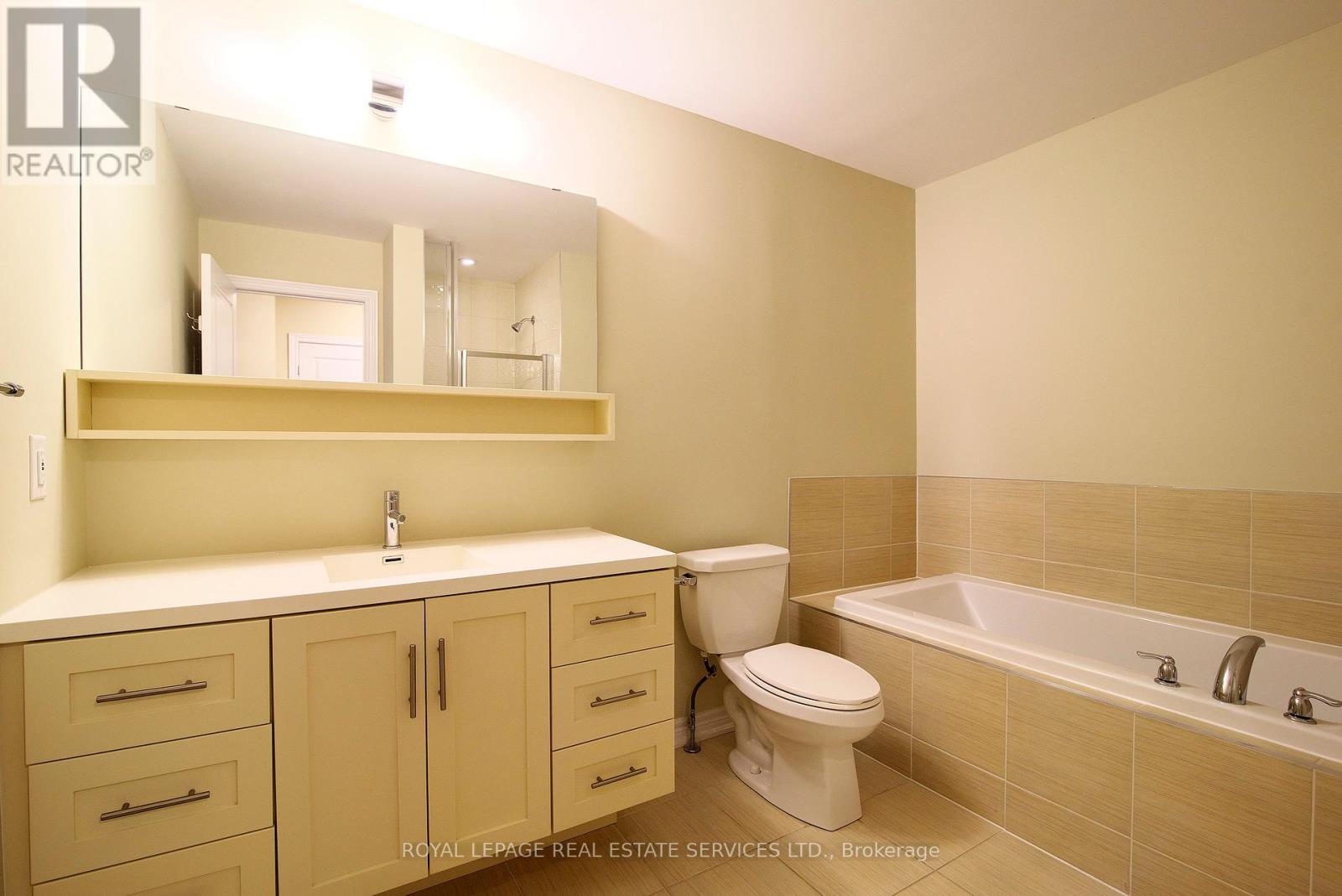 387 Alderwood Common, Oakville, Ontario  L6H 0P8 - Photo 12 - W12474941