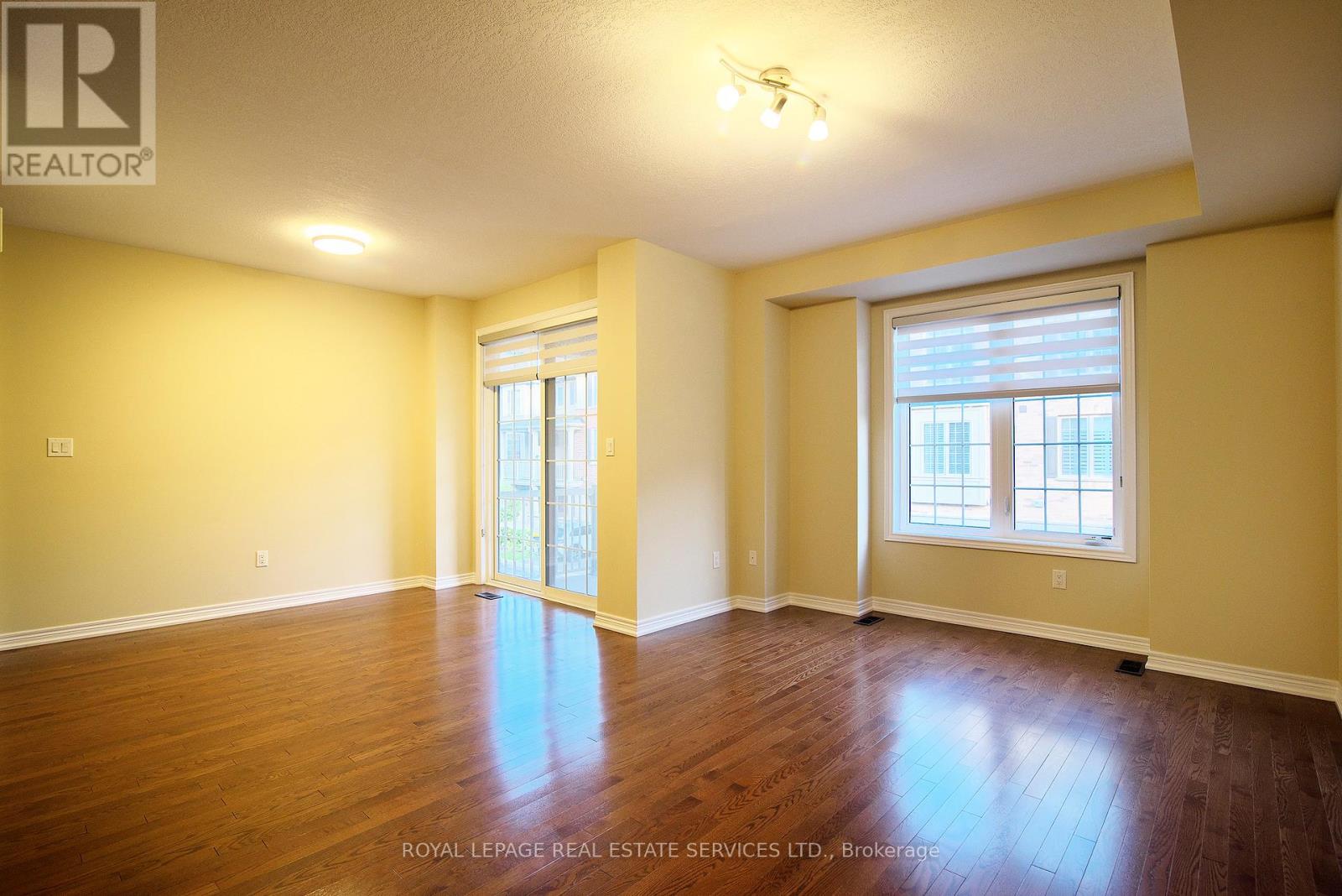 387 Alderwood Common, Oakville, Ontario  L6H 0P8 - Photo 15 - W12474941
