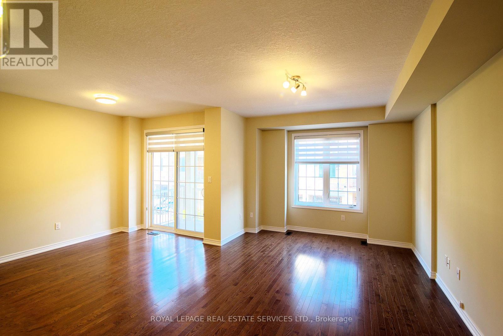387 Alderwood Common, Oakville, Ontario  L6H 0P8 - Photo 4 - W12474941
