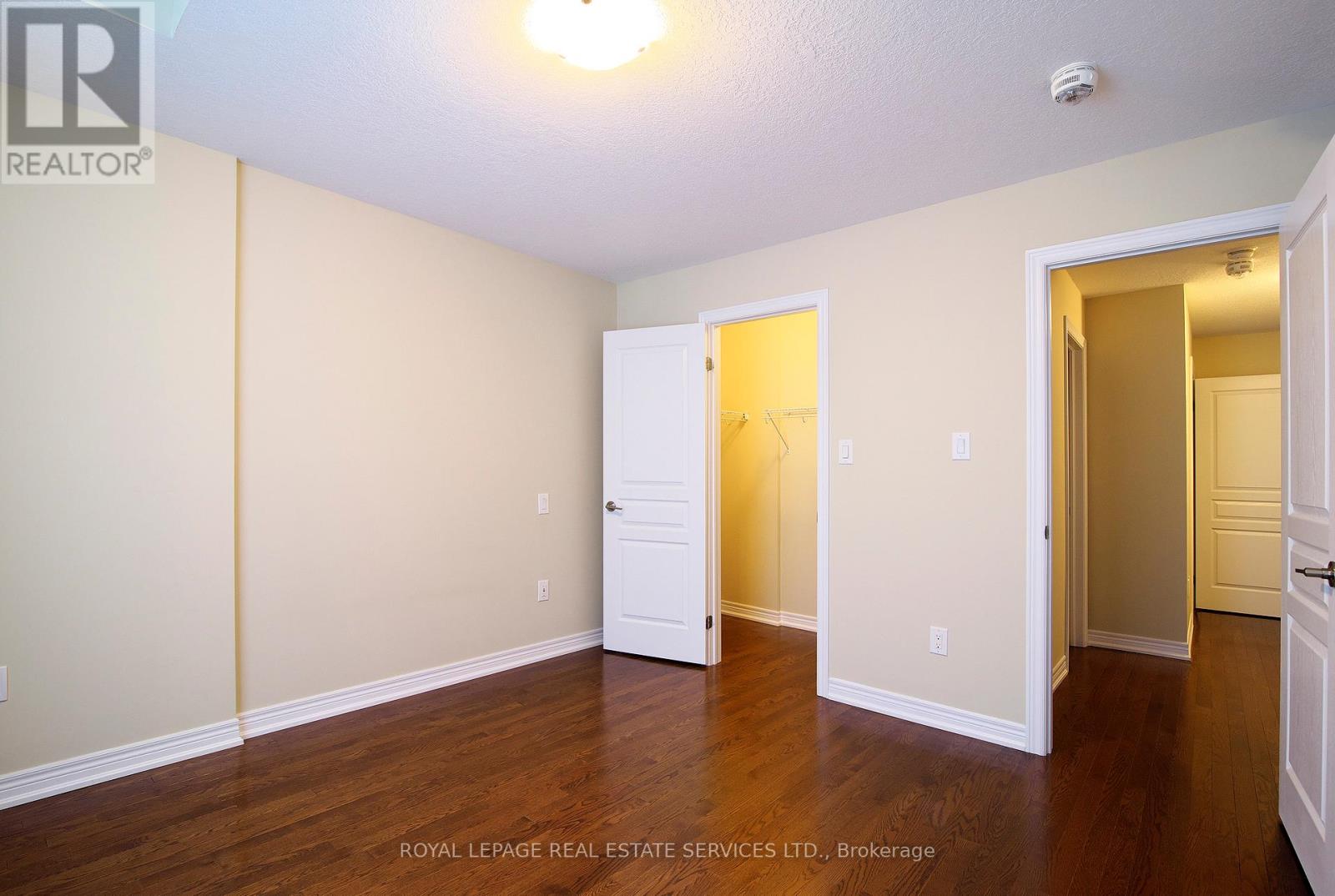 387 Alderwood Common, Oakville, Ontario  L6H 0P8 - Photo 6 - W12474941