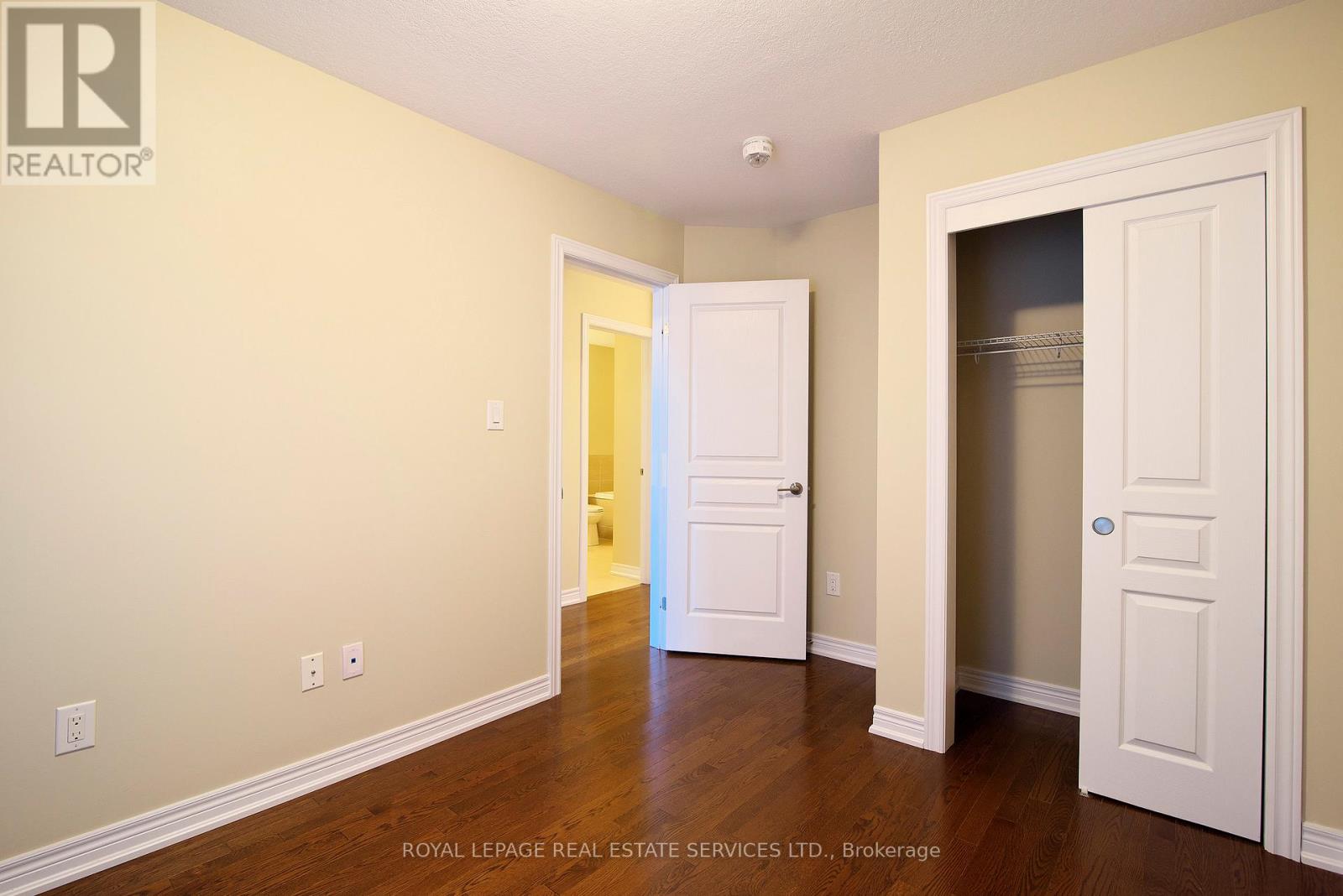 387 Alderwood Common, Oakville, Ontario  L6H 0P8 - Photo 8 - W12474941