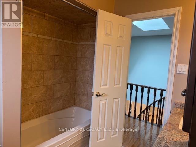 (Upper) - 45 Panorama Crescent, Brampton, Ontario  L6S 3T8 - Photo 23 - W12474944