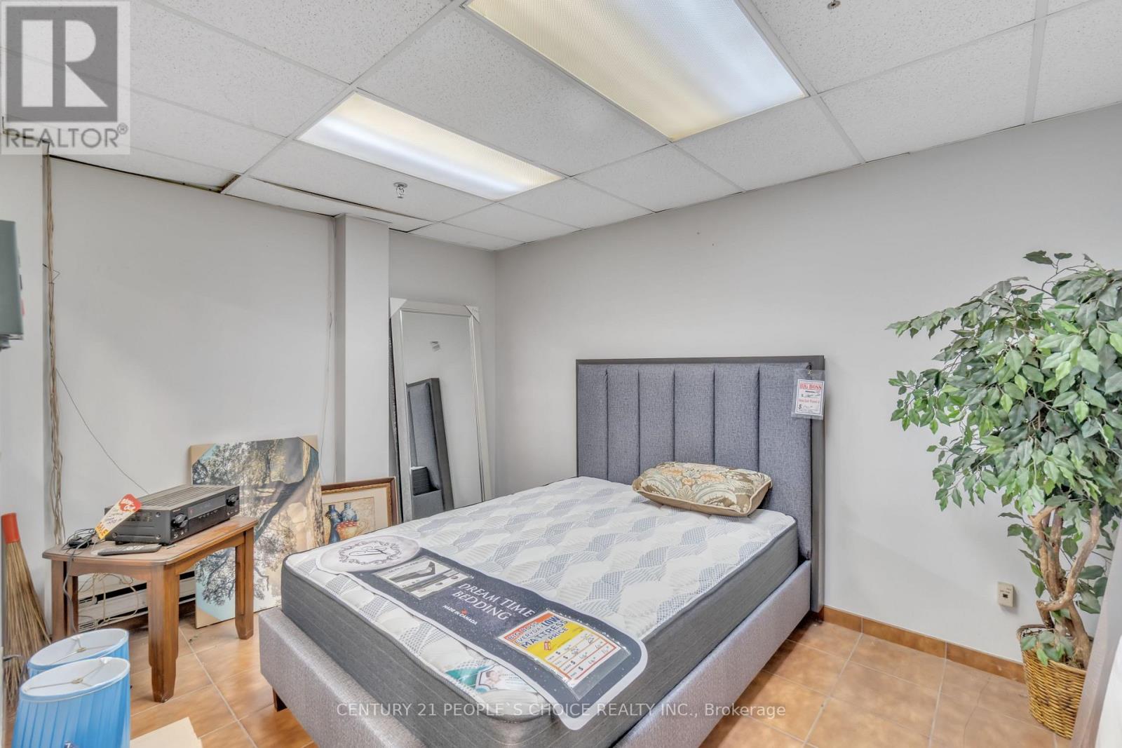 1783 Albion Road, Toronto, Ontario  M9W 5S7 - Photo 10 - W12474961