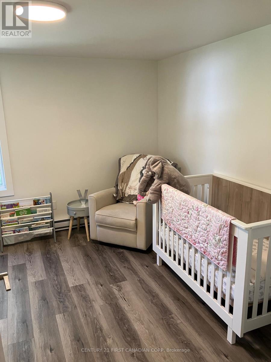 36 - 105 Andover Drive, London South, Ontario  N6J 4B1 - Photo 10 - X12475000