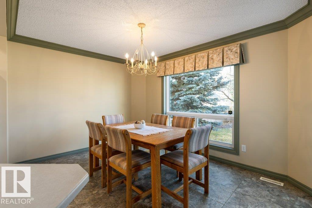 1120 118a St Nw, Edmonton, Alberta  T6J 7C4 - Photo 7 - E4462992