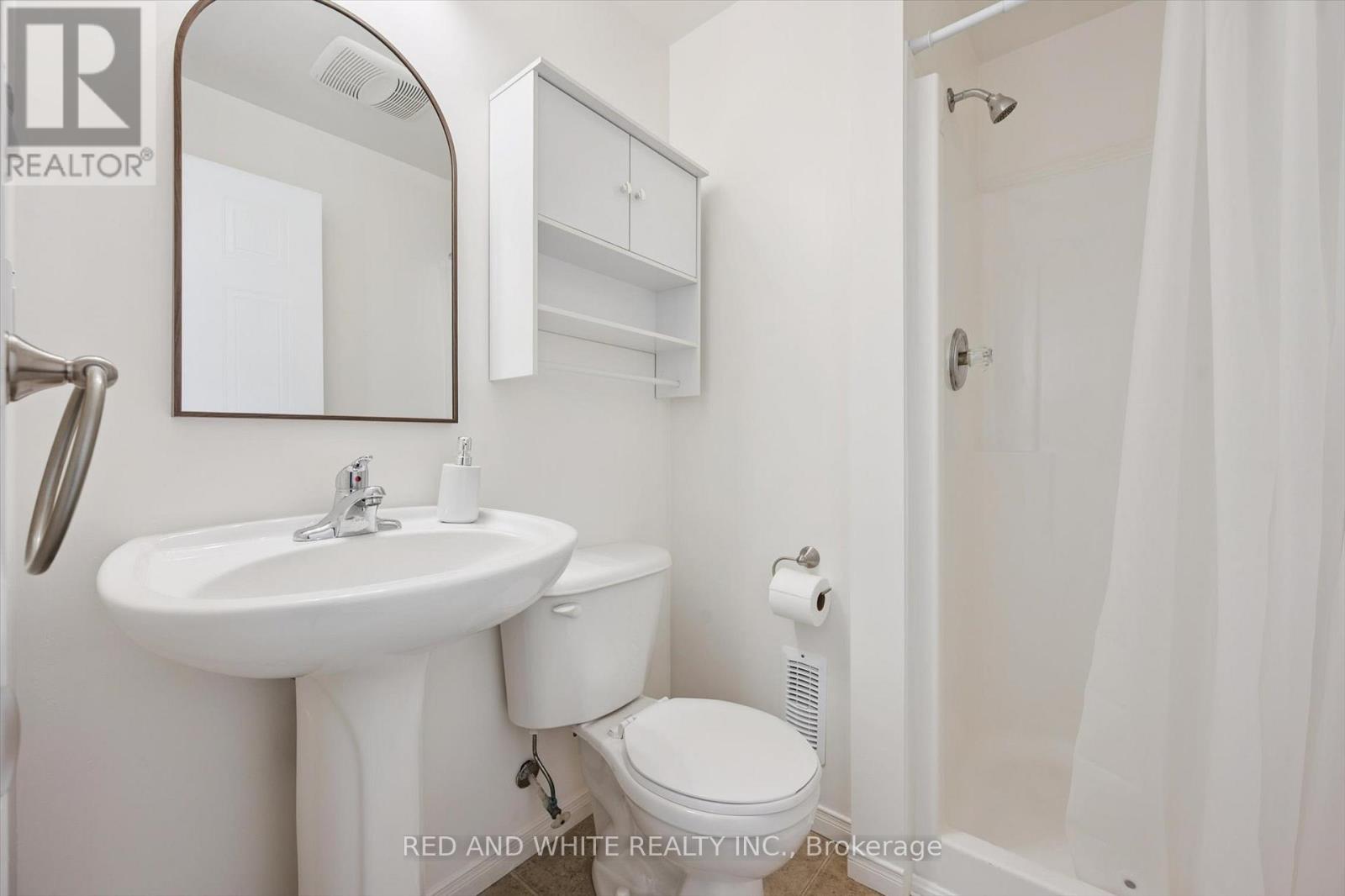 3 - 151 Clairfields Drive E, Guelph, Ontario  N1L 1P5 - Photo 33 - X12474927
