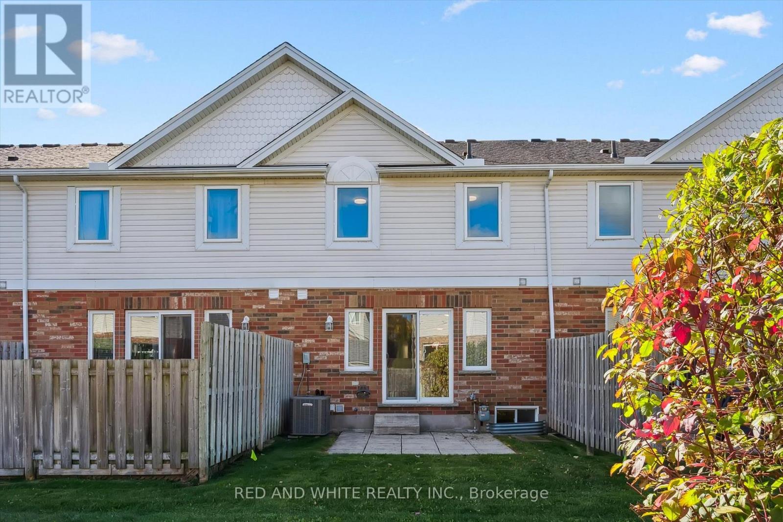 3 - 151 Clairfields Drive E, Guelph, Ontario  N1L 1P5 - Photo 45 - X12474927