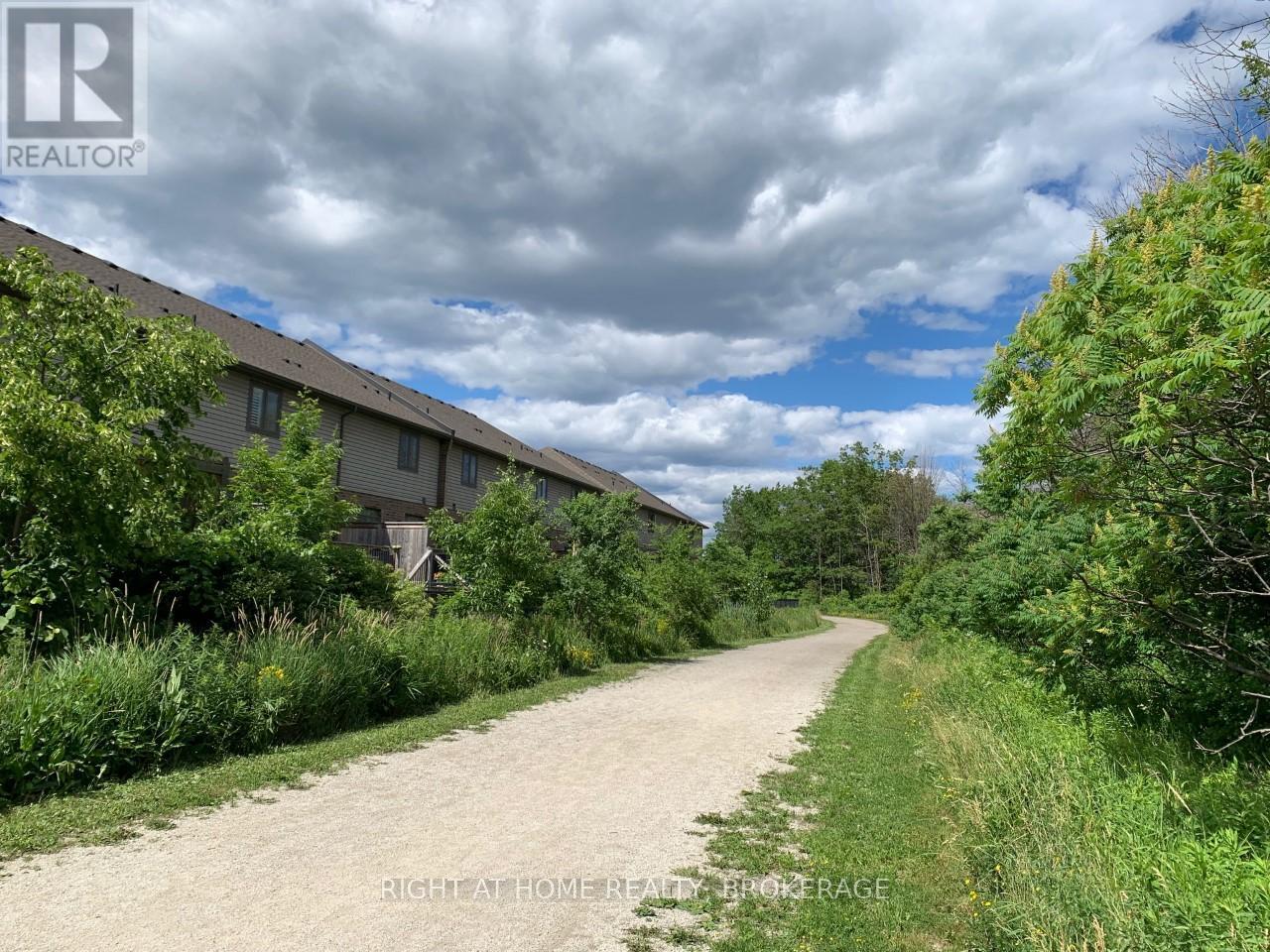 71 Southshore Crescent, Hamilton, Ontario  L8E 0J3 - Photo 37 - X12474939
