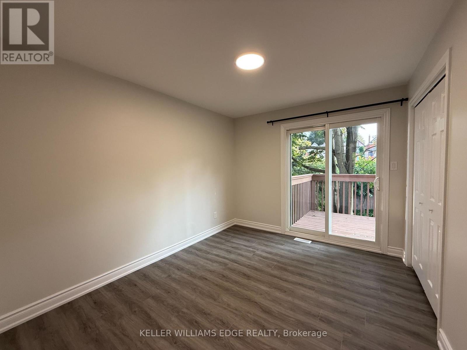 Upper Level: 87 Peter Street, Hamilton (Strathcona), Ontario  L8R 1T5 - Photo 13 - X12474942