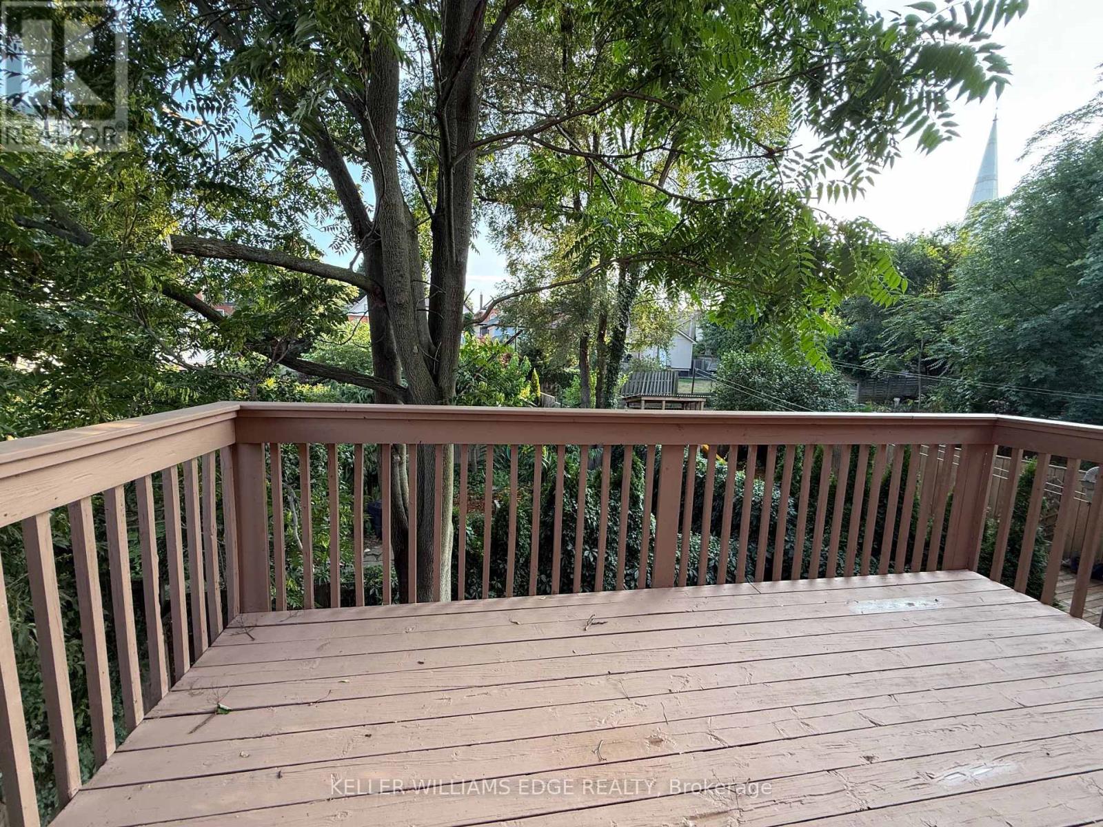 Upper Level: 87 Peter Street, Hamilton (Strathcona), Ontario  L8R 1T5 - Photo 14 - X12474942