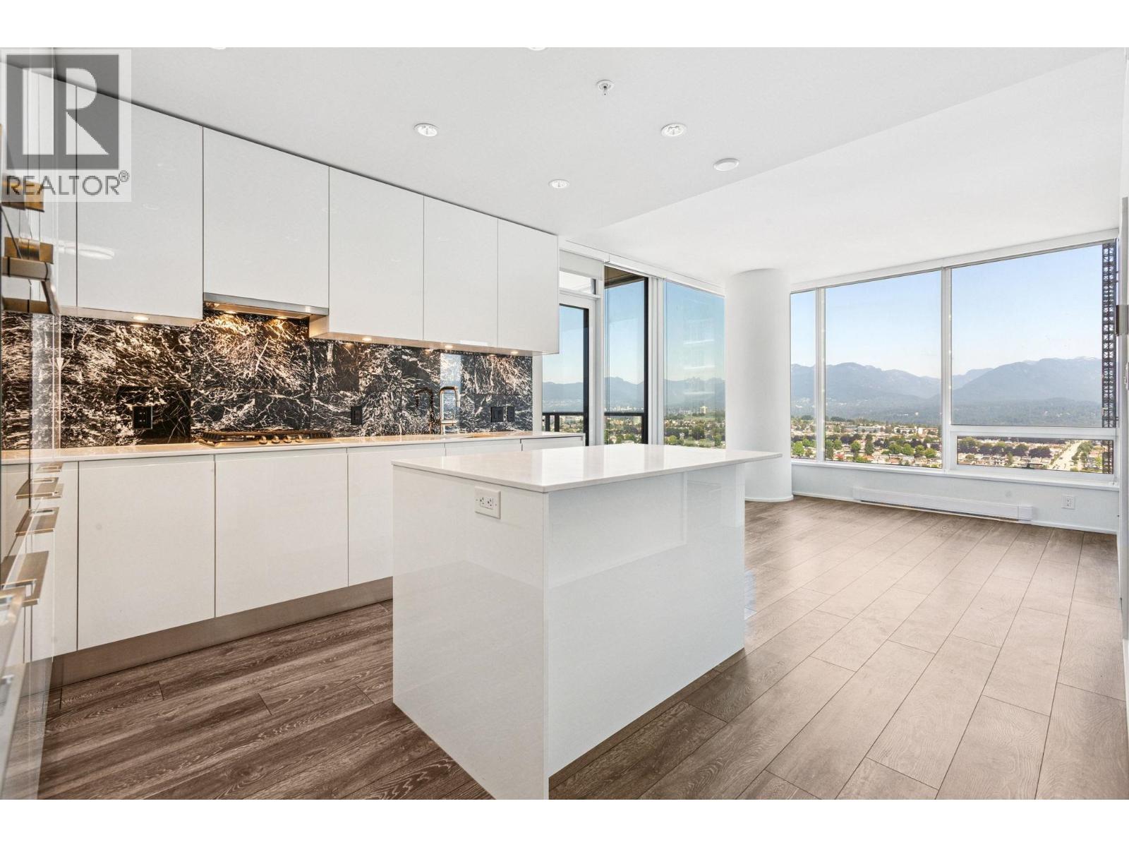 3711 4510 Halifax Way, Burnaby, British Columbia  V5C 0K4 - Photo 2 - R3060674