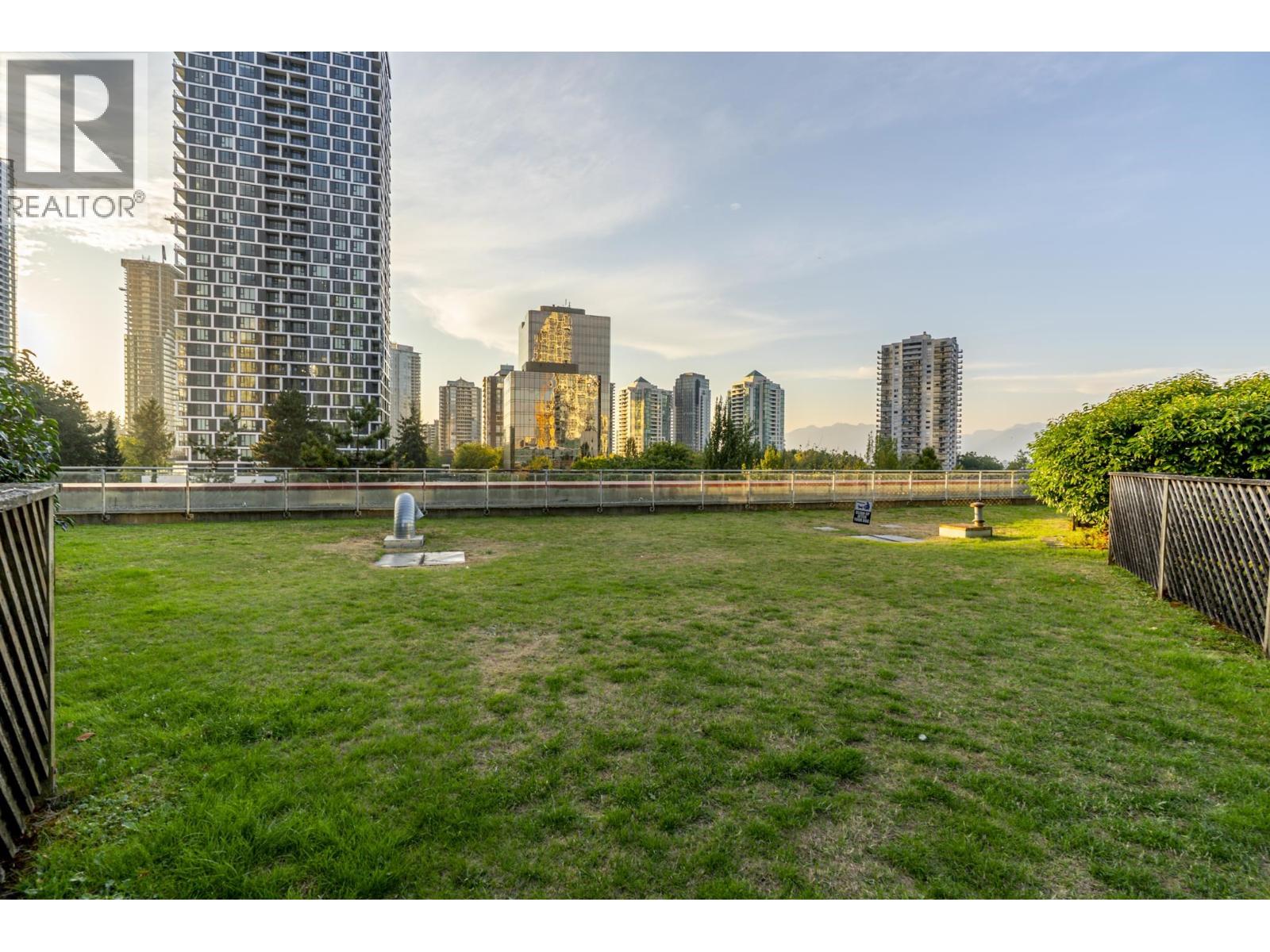 1201 6088 Willingdon Avenue, Burnaby, British Columbia  V5H 4V2 - Photo 28 - R3060711