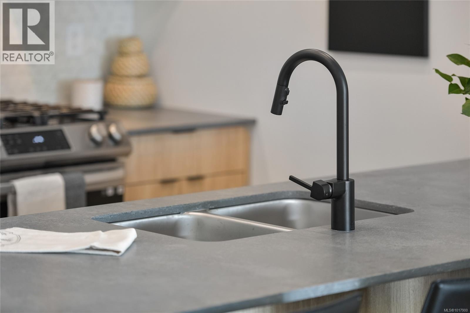 309 1114 Samar Cres, Langford, British Columbia  V9B 7C5 - Photo 4 - 1017900