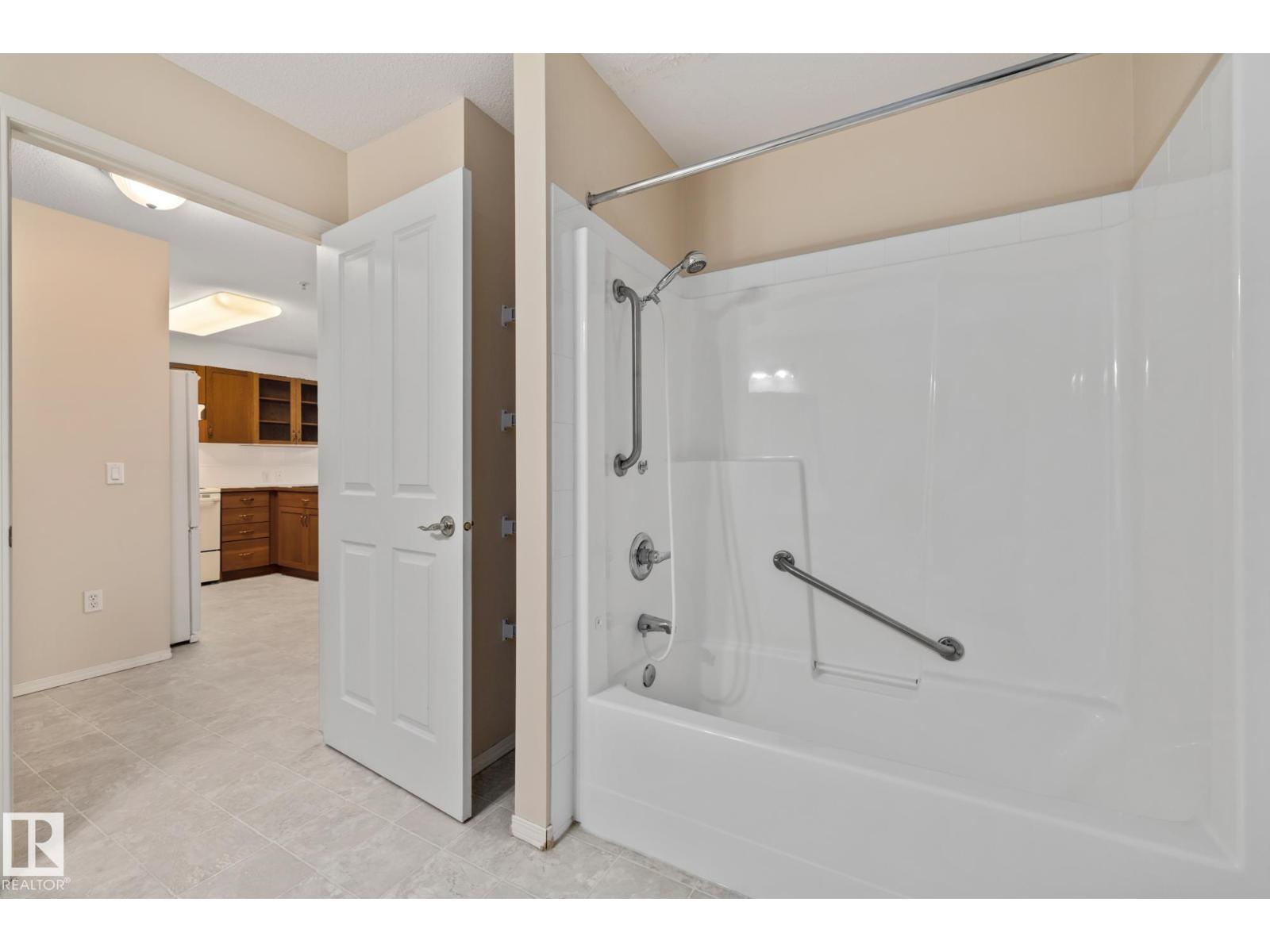 #203 78 Mckenney Av, St. Albert, Alberta  T8N 1L9 - Photo 5 - E4462810