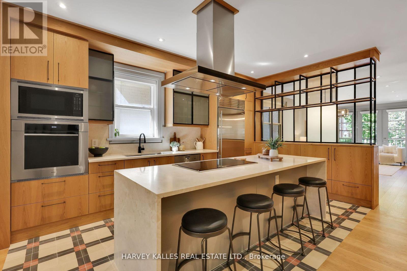 51 Gormley Avenue, Toronto, Ontario  M4V 1Y9 - Photo 15 - C12474973