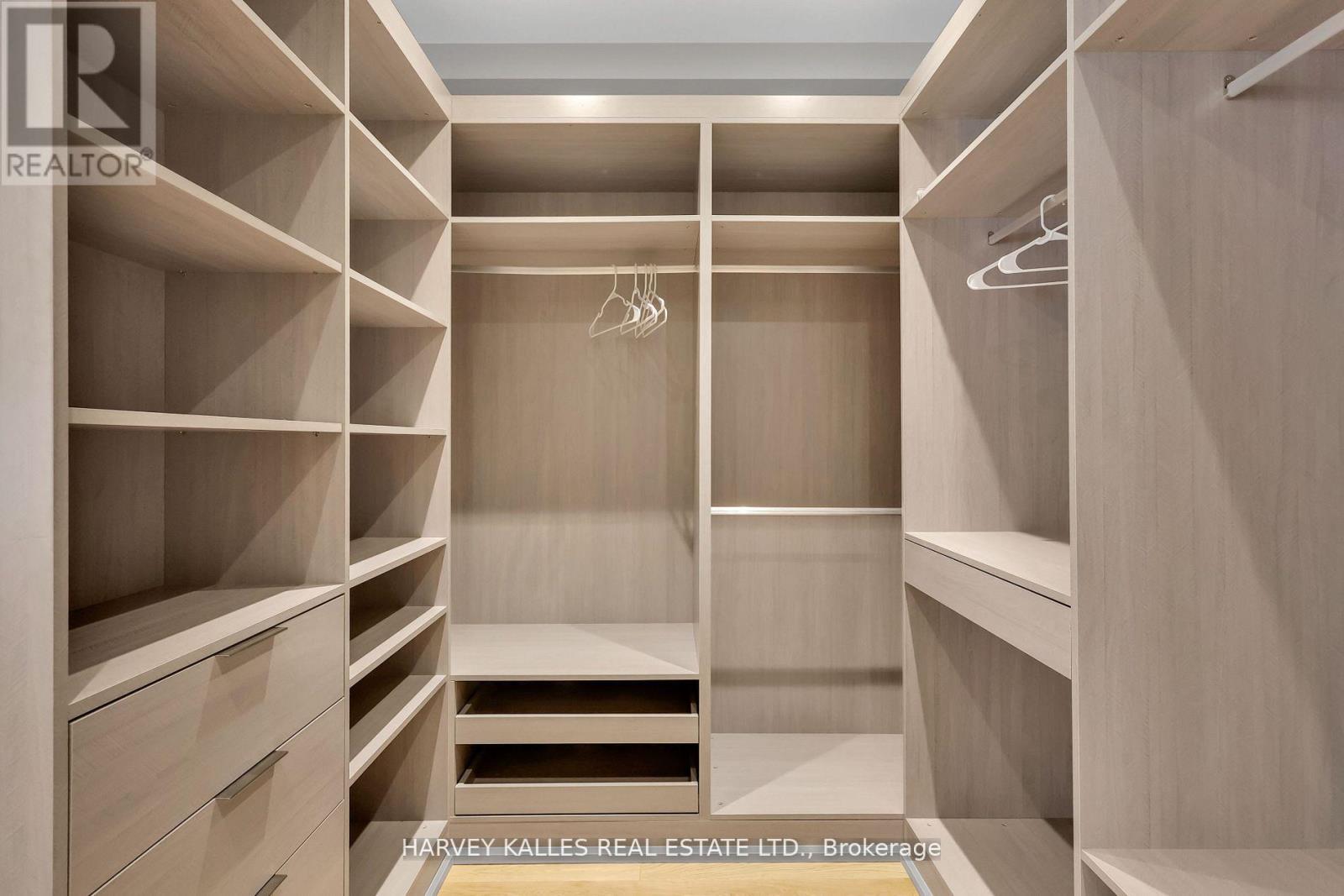 51 Gormley Avenue, Toronto, Ontario  M4V 1Y9 - Photo 29 - C12474973