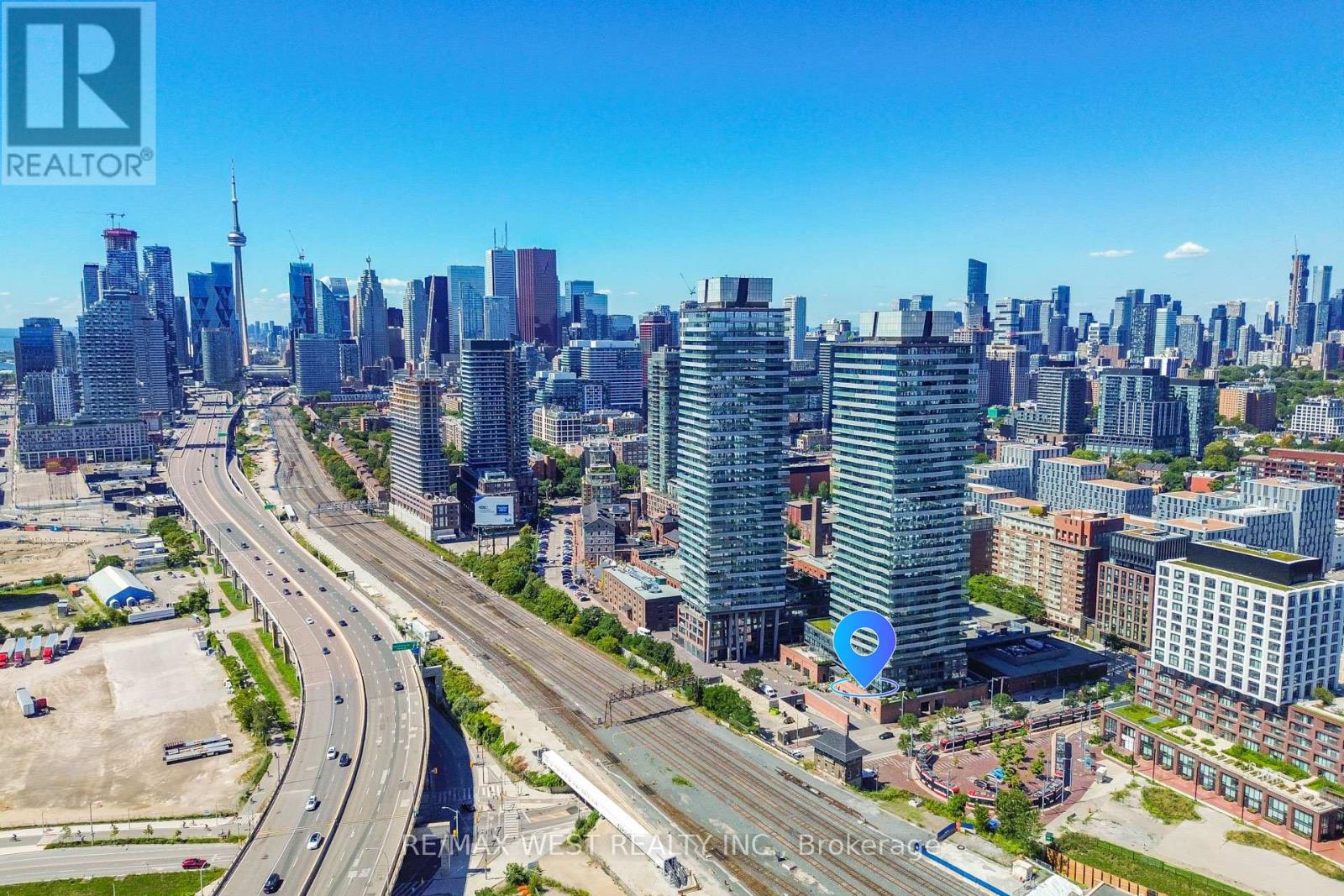 90 Distillery Lane, Toronto, Ontario  M5A 4R2 - Photo 2 - C12474976