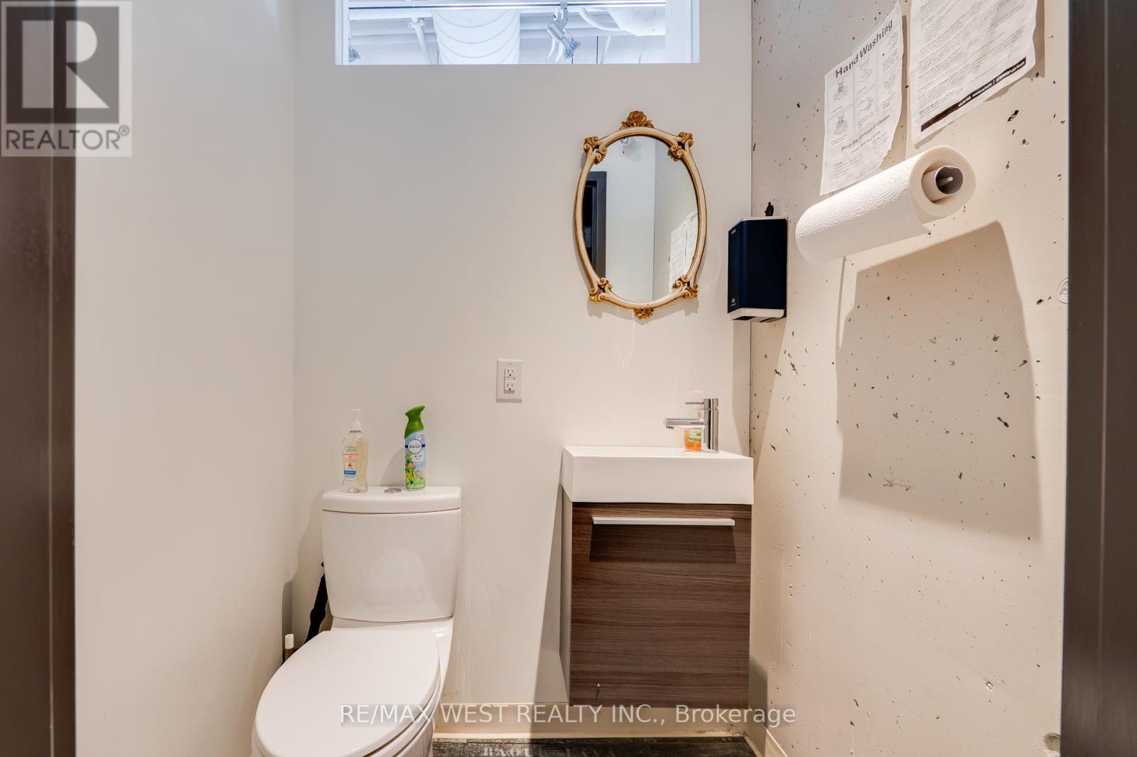 90 Distillery Lane, Toronto, Ontario  M5A 4R2 - Photo 27 - C12474976