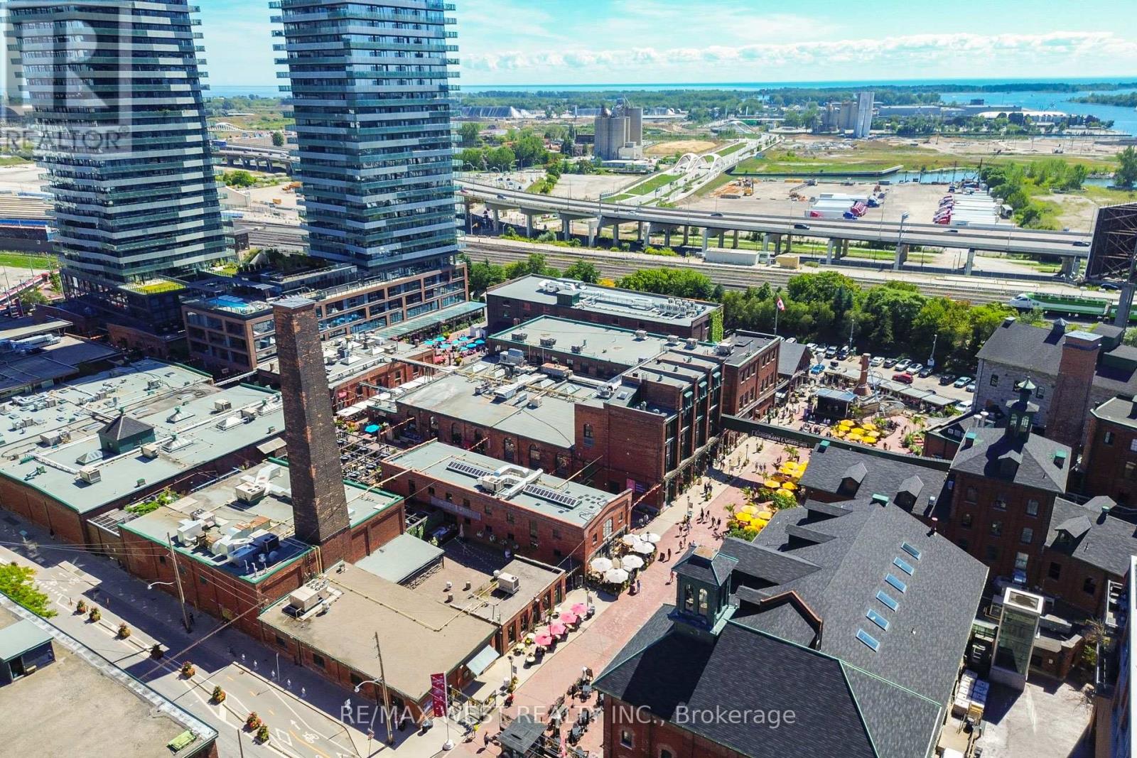 90 Distillery Lane, Toronto, Ontario  M5A 4R2 - Photo 33 - C12474976