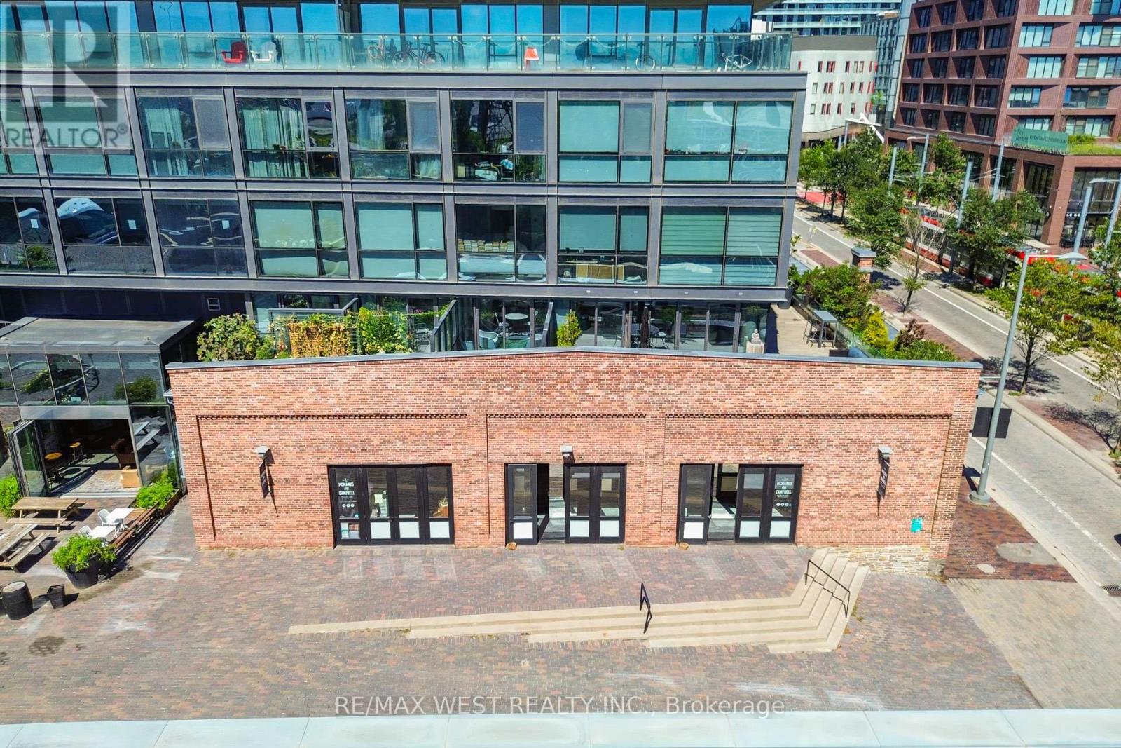 90 Distillery Lane, Toronto, Ontario  M5A 4R2 - Photo 4 - C12474976