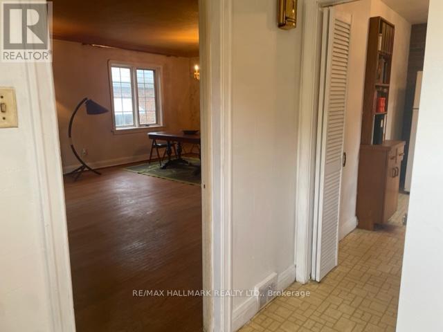 231 York Mills Road, Toronto, Ontario  M2L 1L2 - Photo 11 - C12474985
