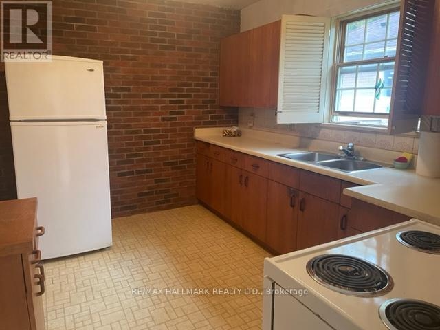 231 York Mills Road, Toronto, Ontario  M2L 1L2 - Photo 13 - C12474985