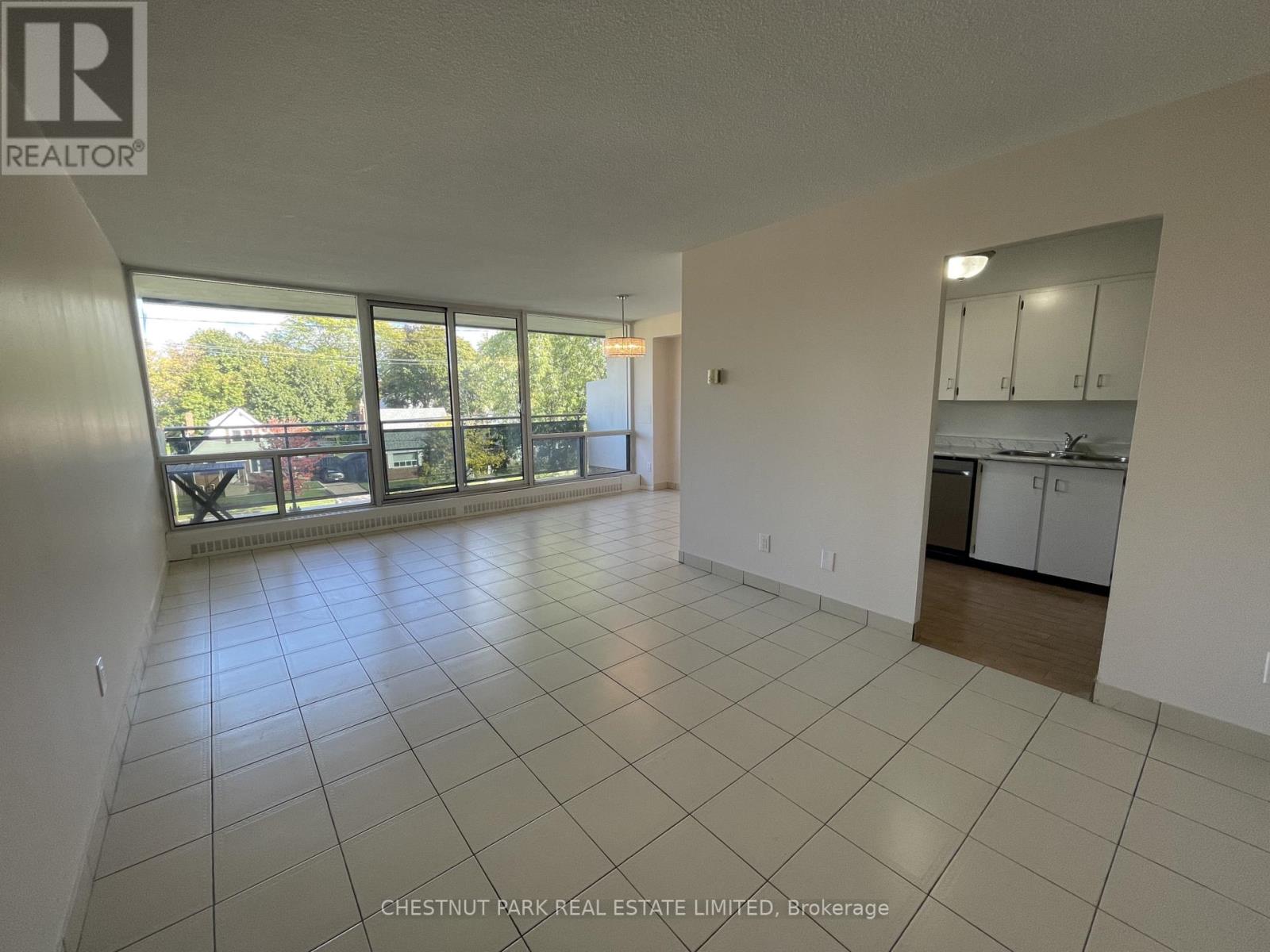 415 - 10 Sunrise Avenue, Toronto, Ontario  M4A 2R1 - Photo 2 - C12474988