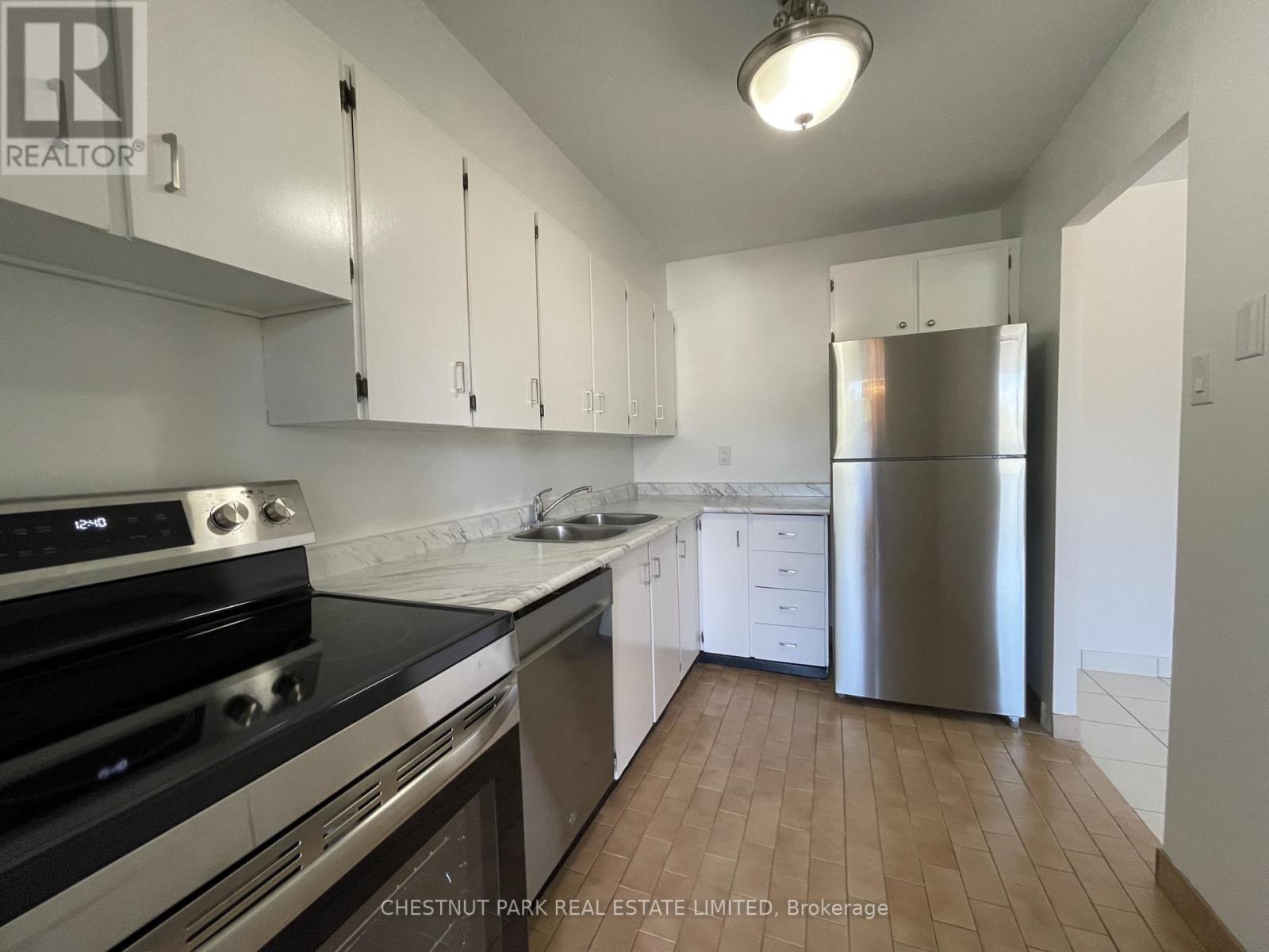 415 - 10 Sunrise Avenue, Toronto, Ontario  M4A 2R1 - Photo 8 - C12474988