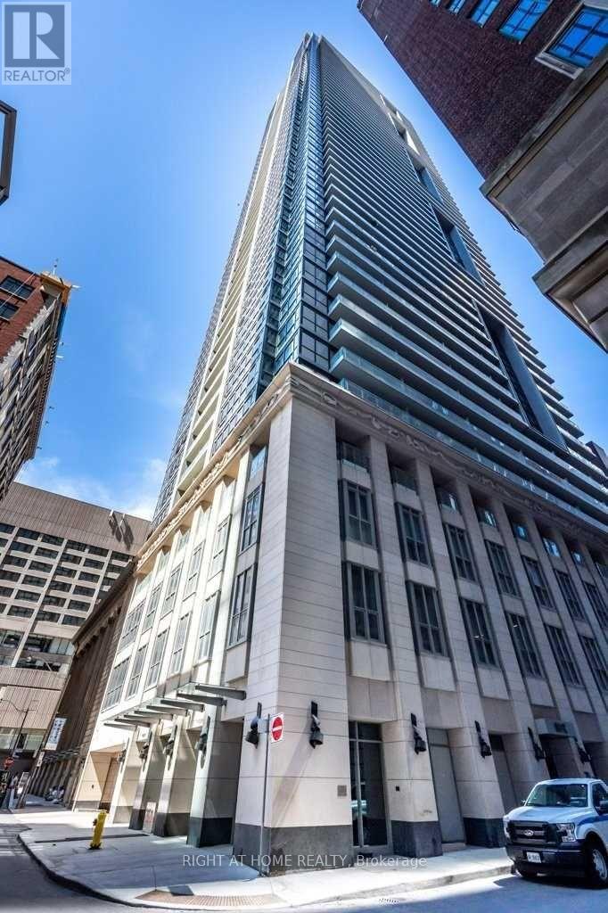 3904 - 70 TEMPERANCE STREET, Toronto, Ontario