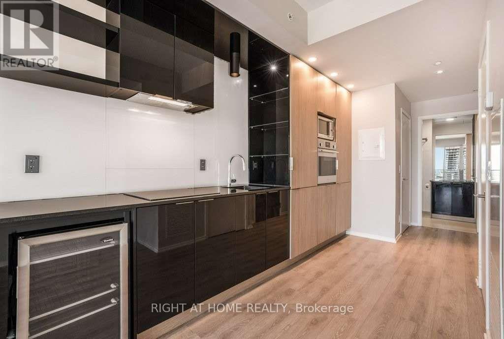 3904 - 70 Temperance Street, Toronto, Ontario  M5H 0B1 - Photo 11 - C12474994