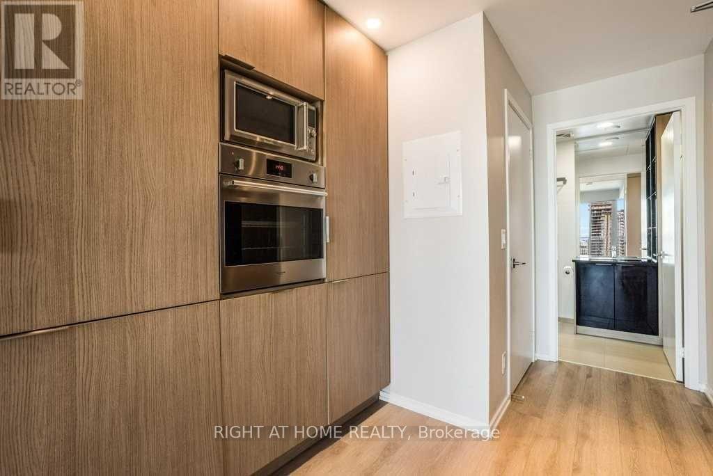 3904 - 70 Temperance Street, Toronto, Ontario  M5H 0B1 - Photo 13 - C12474994