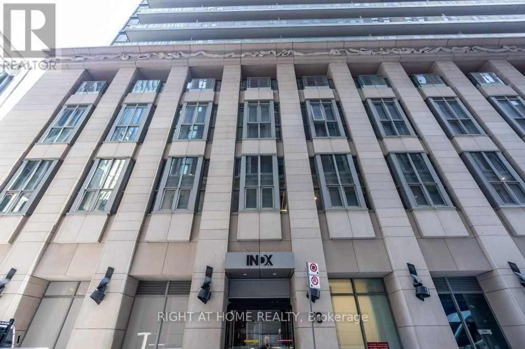 3904 - 70 Temperance Street, Toronto, Ontario  M5H 0B1 - Photo 2 - C12474994