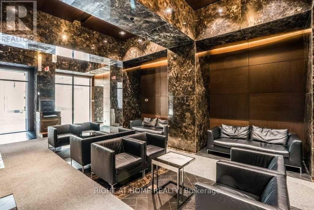 3904 - 70 Temperance Street, Toronto, Ontario  M5H 0B1 - Photo 4 - C12474994