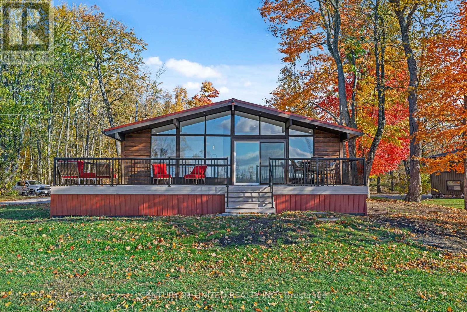 17 Rollie's Bay Road E, Curve Lake First Nation 35, Ontario  K0L 1R0 - Photo 1 - X12474858
