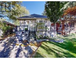 139 SCARBORO CRESCENT, Toronto, Ontario