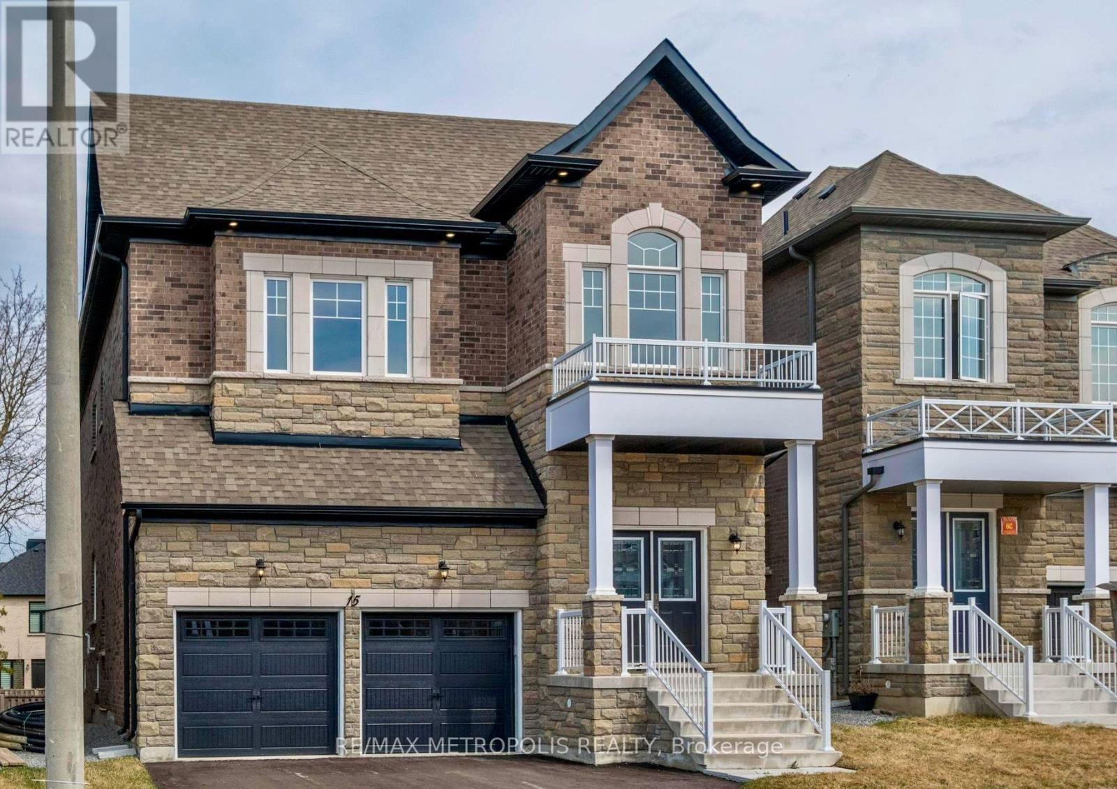 15 Seguin Street, Richmond Hill, Ontario  L4E 1L8 - Photo 3 - N12474983