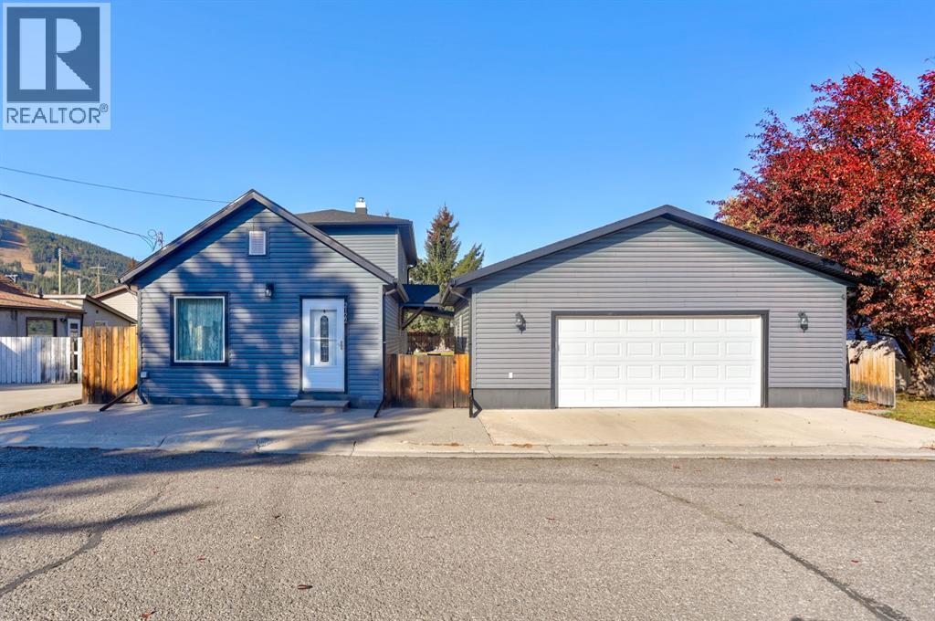 2122 130 Street, Blairmore, Alberta