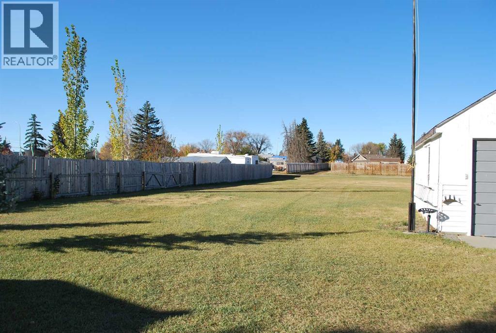 246 N 100 E, Raymond, Alberta  T0K 2S0 - Photo 34 - A2265761