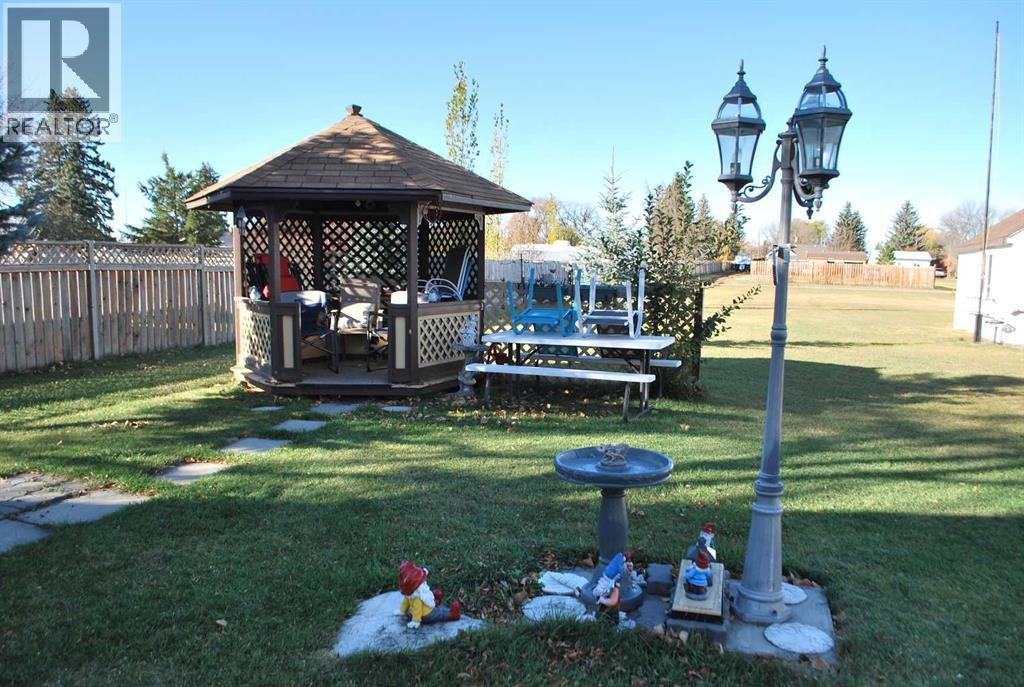 246 N 100 E, Raymond, Alberta  T0K 2S0 - Photo 35 - A2265761