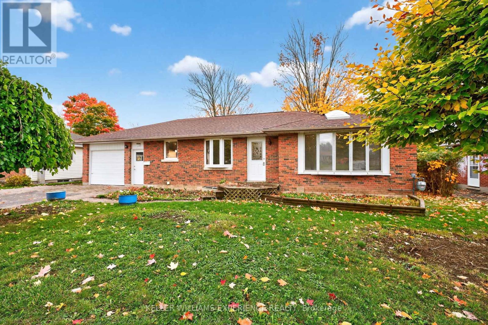 229 WARNICA ROAD, barrie (painswick north), Ontario